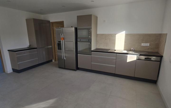 3 Pièces BASTELICACCIA (20129)  71 m2 315 000 € 