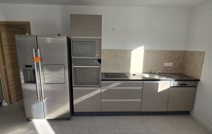 3 Pièces BASTELICACCIA (20129)  71 m2 315 000 € 