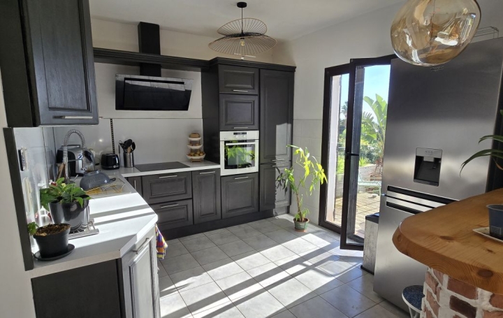 Villa AJACCIO (20000)  91 m2 485 000 € 