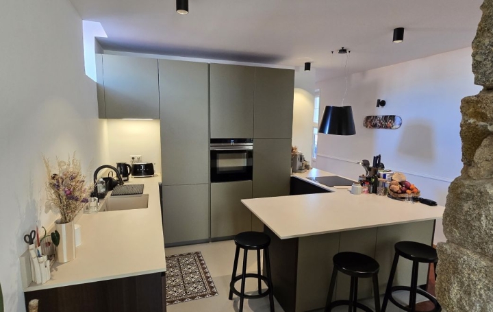 3 Pièces AJACCIO (20000)  99 m2 425 000 € 