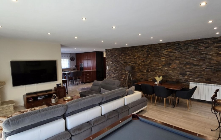 Maison BASTELICACCIA (20129)  360 m2 1 800 000 € 