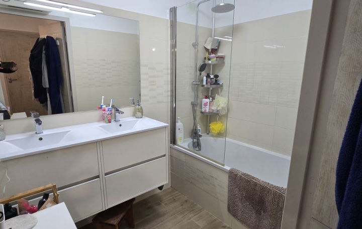 3 Pièces AJACCIO (20000)  70 m2 230 000 € 