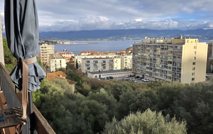 2 Pièces AJACCIO (20000)  53 m2 140 000 € 