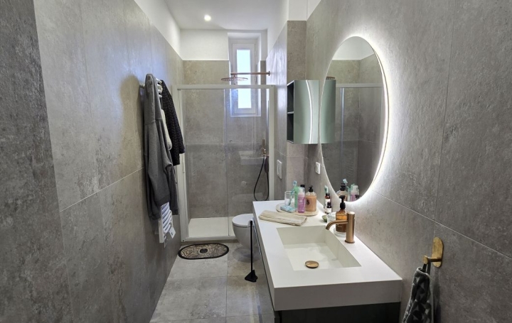 3 Pièces AJACCIO (20000)  64 m2 349 000 € 