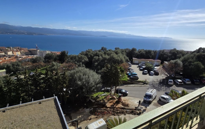 3 Pièces AJACCIO (20000)  88 m2 395 000 € 
