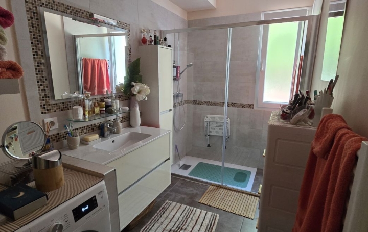 3 Pièces AFA (20167)  60 m2 265 000 € 