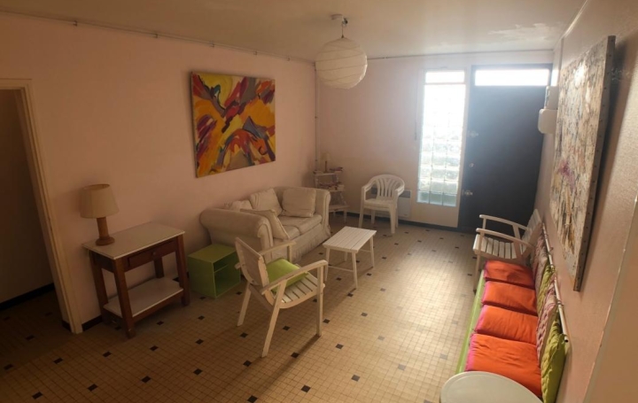 Maison LA GRANDE-MOTTE (34280)  150 m2 700 € 