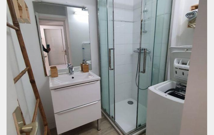 Studio LA GRANDE-MOTTE (34280)  35 m2 250 € 