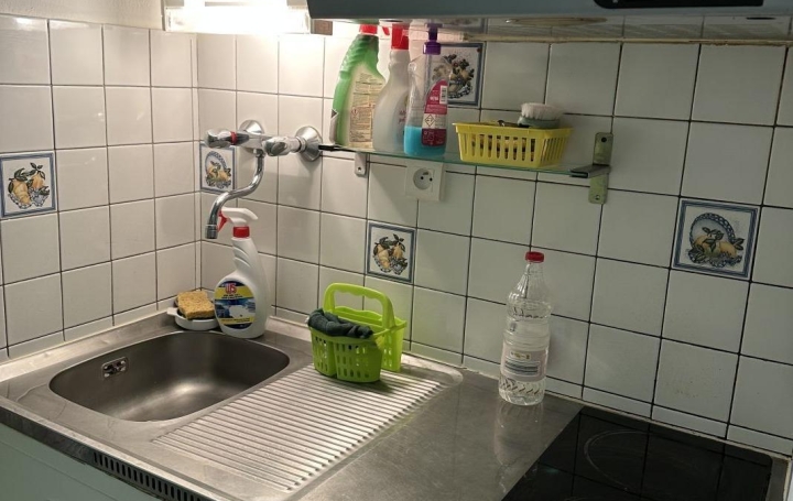 Studio LA GRANDE-MOTTE (34280)   375 € 