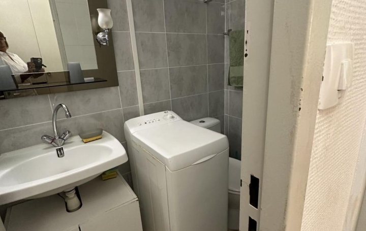 Studio LA GRANDE-MOTTE (34280)   375 € 