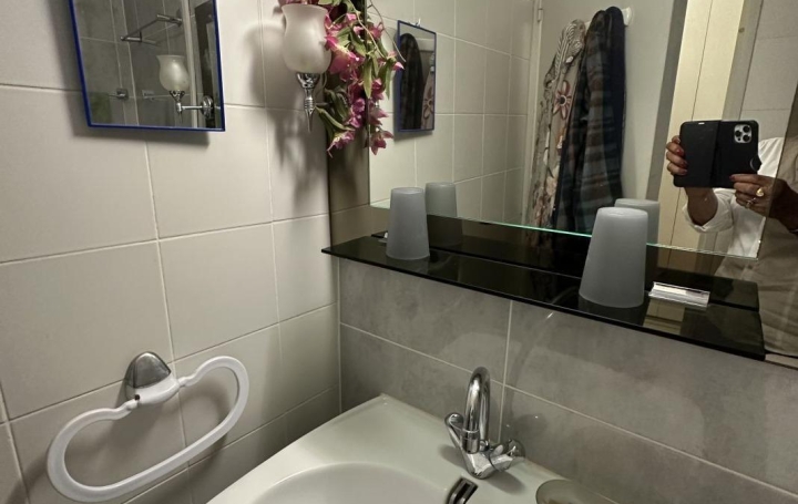 Studio LA GRANDE-MOTTE (34280)   375 € 