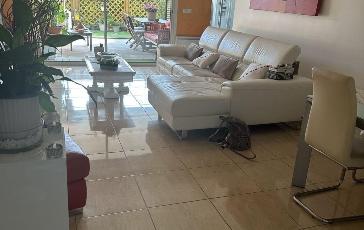 3 Pièces LA GRANDE-MOTTE (34280)  85 m2 690 € 