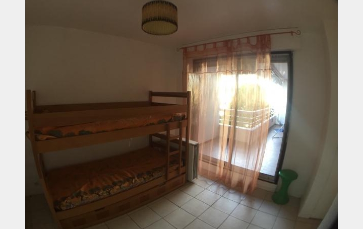 2 Pièces LA GRANDE-MOTTE (34280)  54 m2 299 € 