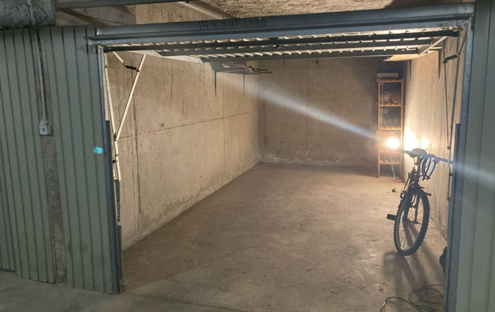 Réseau Immo-diffusion : Garage  LA GRANDE-MOTTE  17 m2 49 000 € 