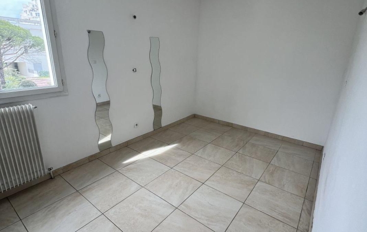 3 Pièces LA GRANDE-MOTTE (34280)  86 m2 495 000 € 