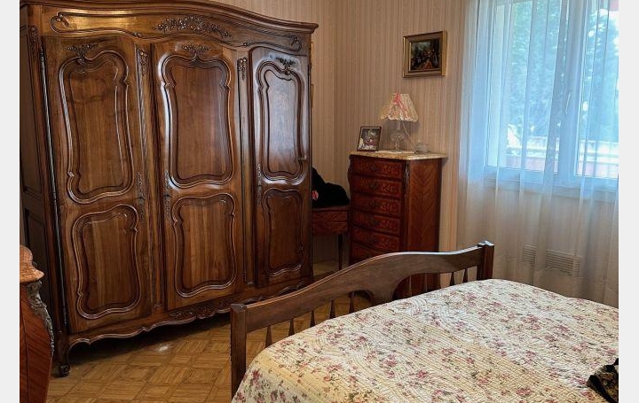 4 Pièces MONTELIMAR (26200)  110 m2 159 000 € 