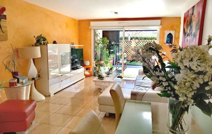 3 Pièces LA GRANDE-MOTTE (34280)  82 m2 808 000 € 