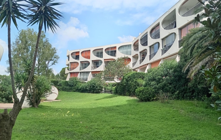 Studio LA GRANDE-MOTTE (34280)  23 m2 118 000 € 