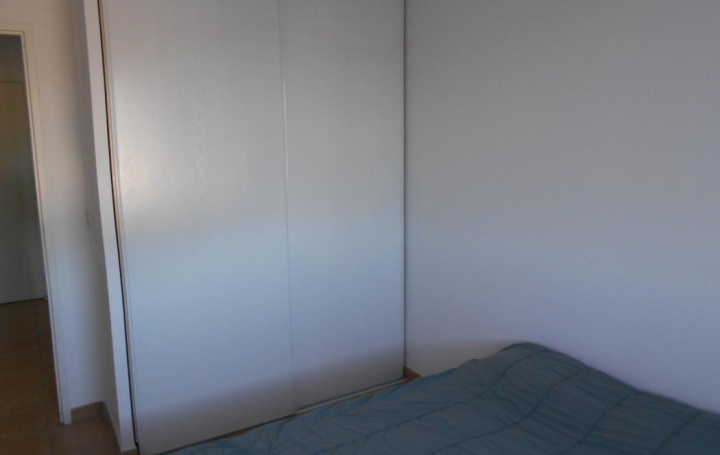 2 Pièces SAINT-GILLES (30800)  54 m2 70 500 € 