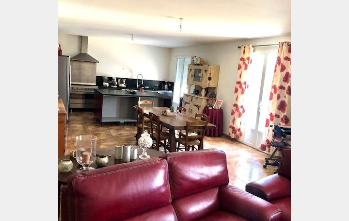 Maison SAINT-GILLES (30800)  111 m2 210 000 € 