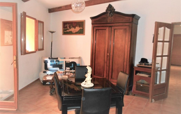 Maison de village SAINT-GILLES (30800)  130 m2 169 000 € 