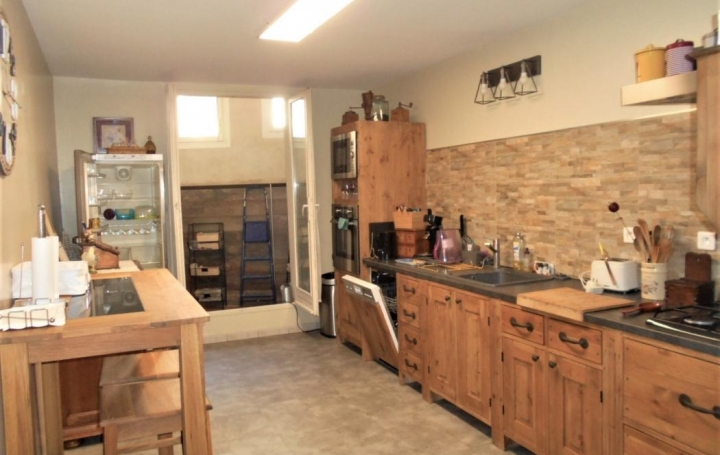 Maison de village SAINT-GILLES (30800)  130 m2 169 000 € 