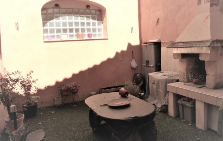 Maison de village SAINT-GILLES (30800)  130 m2 169 000 € 