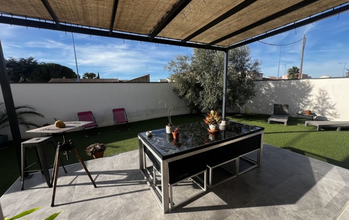 Villa SAINT-GILLES (30800)  110 m2 335 000 € 