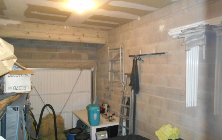 Villa SAINT-GILLES (30800)  80 m2 231 000 € 