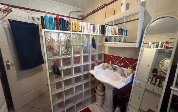 Villa SAINT-GILLES (30800)  80 m2 242 000 € 