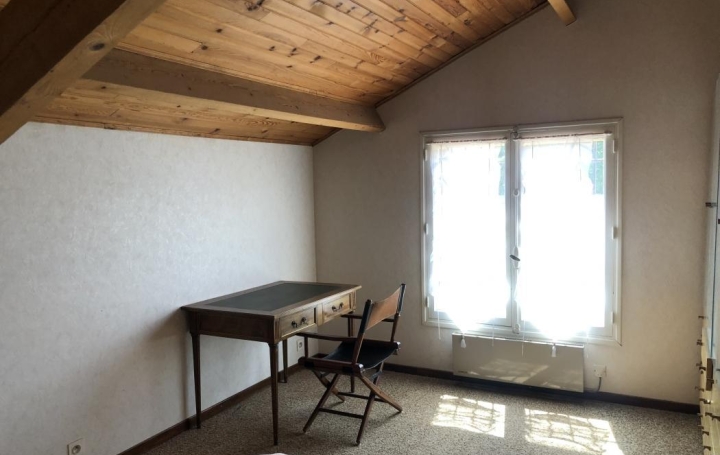 Villa SAINT-GILLES (30800)  112 m2 289 000 € 