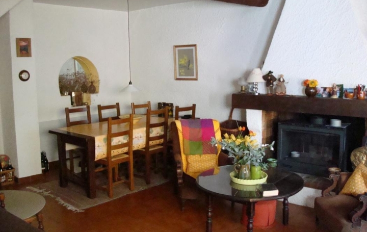 Maison SAINT-GILLES (30800)  65 m2 179 000 € 