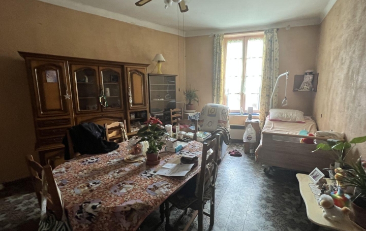 Maison SAINT-GILLES (30800)  110 m2 90 000 € 