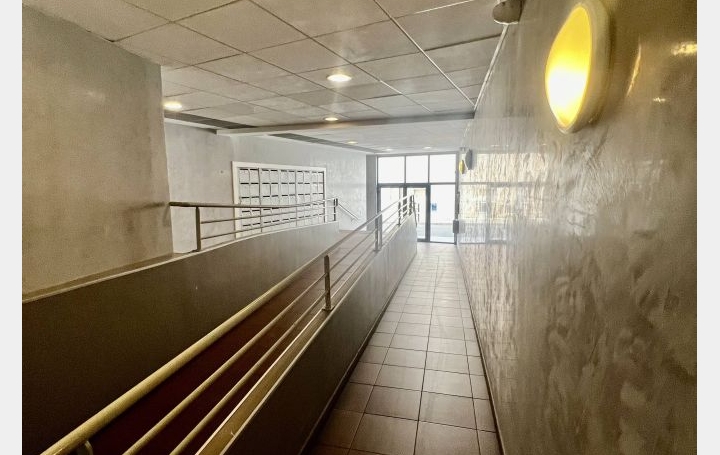 2 Pièces NIMES (30000)  40 m2 115 000 € 