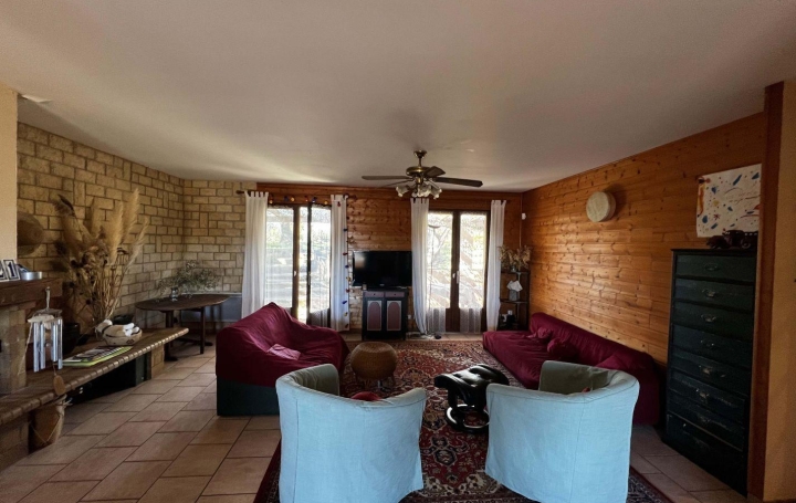 Villa SAINT-GILLES (30800)  175 m2 290 000 € 