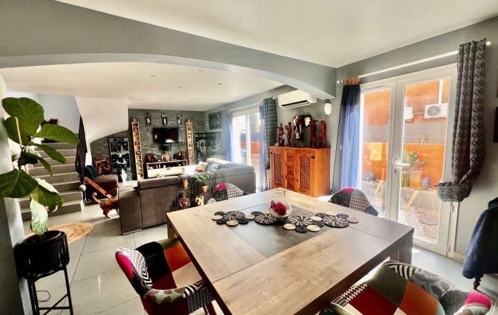 Villa SAINT-GILLES (30800)  135 m2 289 000 € 