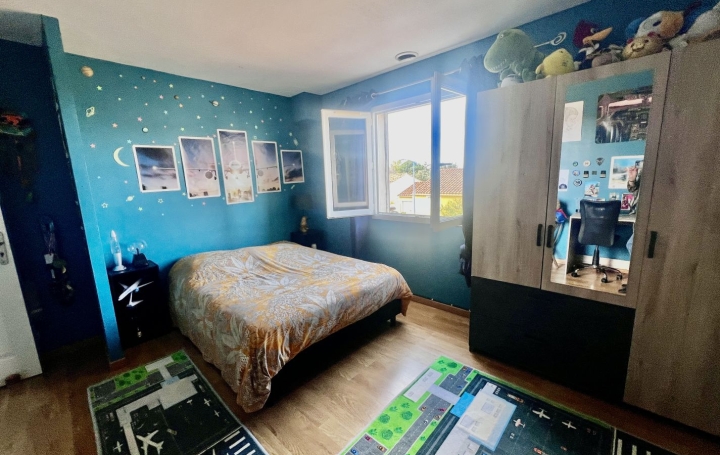 Villa SAINT-GILLES (30800)  135 m2 289 000 € 