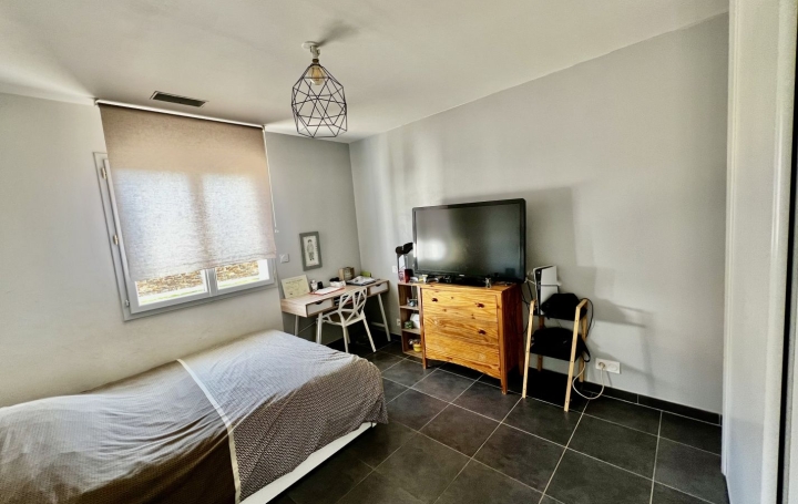 Villa SAINT-GILLES (30800)  126 m2 421 000 € 