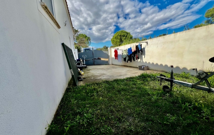 Villa SAINT-GILLES (30800)  126 m2 421 000 € 