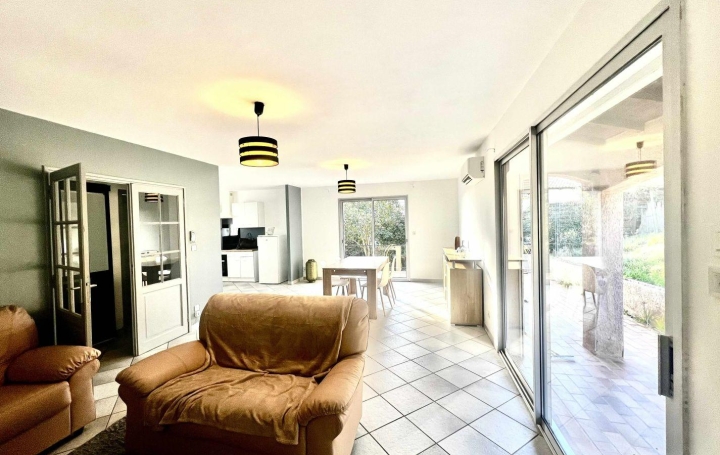 Villa SAINT-GILLES (30800)  95 m2 252 000 € 