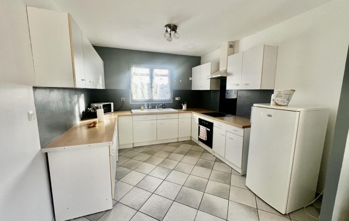 Villa SAINT-GILLES (30800)  95 m2 252 000 € 