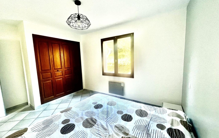 Villa SAINT-GILLES (30800)  95 m2 252 000 € 