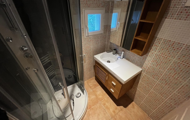 Villa SAINT-GILLES (30800)  84 m2 229 000 € 