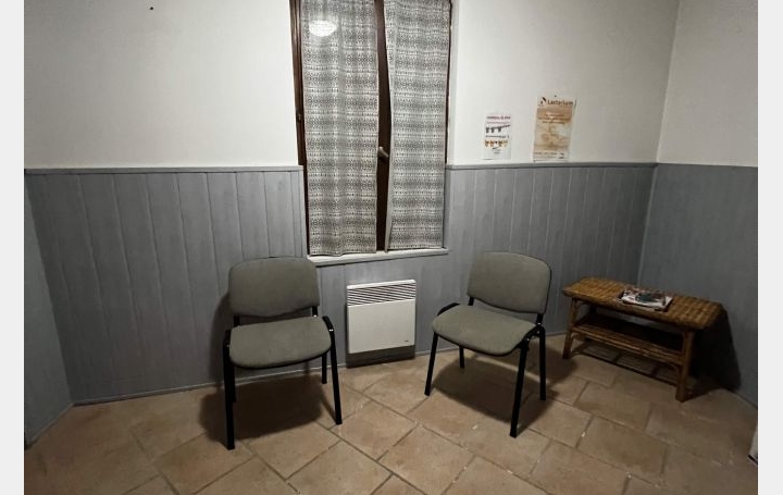 Immeuble SAINT-GILLES (30800)  117 m2 169 600 € 