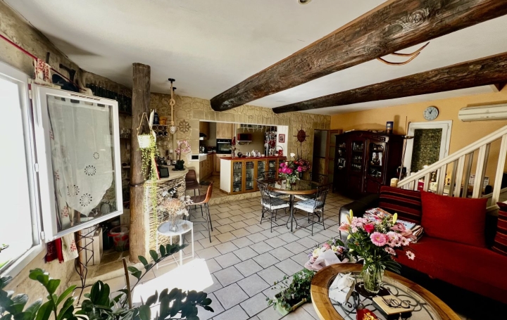 Maison de village SAINT-GILLES (30800)  98 m2 127 000 € 