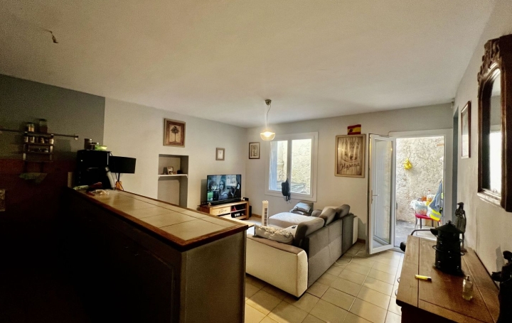 3 Pièces SAINT-GILLES (30800)  55 m2 79 800 € 