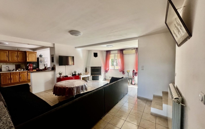 Villa SAINT-GILLES (30800)  117 m2 246 000 € 