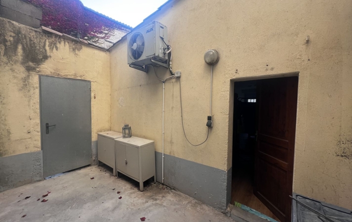 Maison de village SAINT-GILLES (30800)  53 m2 109 000 € 