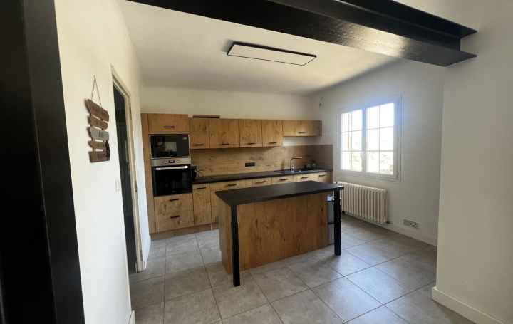 Villa SAINT-GILLES (30800)  108 m2 299 000 € 