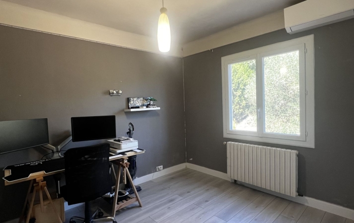 Villa SAINT-GILLES (30800)  108 m2 299 000 € 